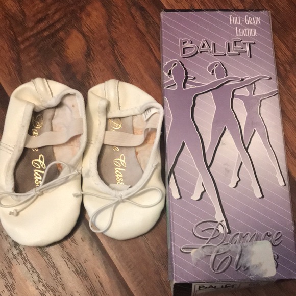 24 pair ballet shoes. Super Discount to resell. Buy them all!!! - Picture 8 of 9